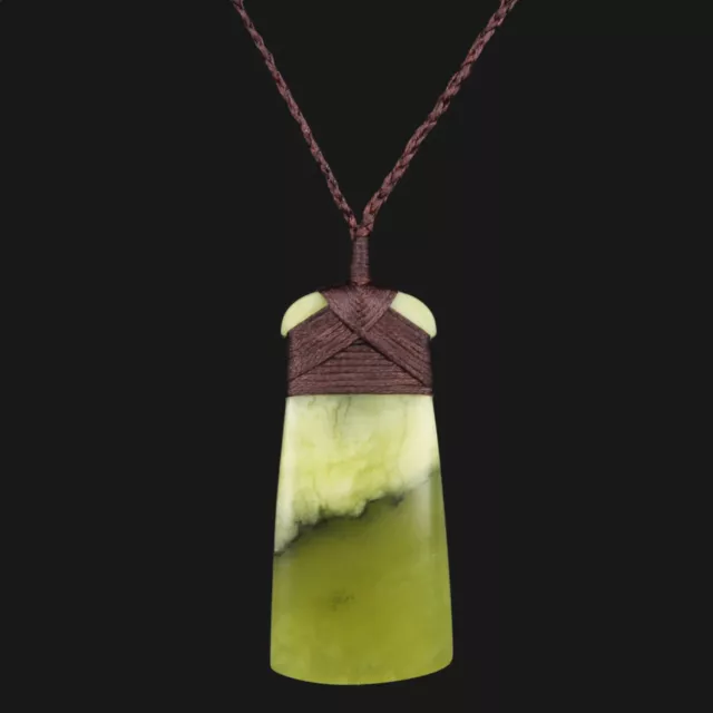 Collar de talla de jade estilo maorí Toki de joyería artesanal de Nueva Zelanda