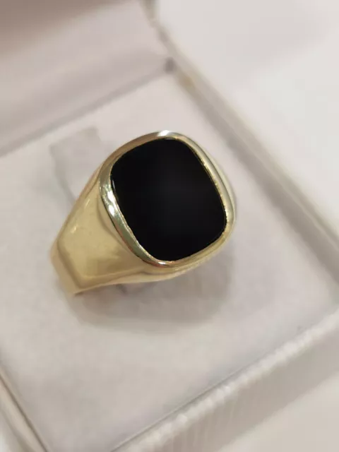 Siegelring 333 8 Karat Gold mit einem Onyx 3,7 Gramm Größe 61