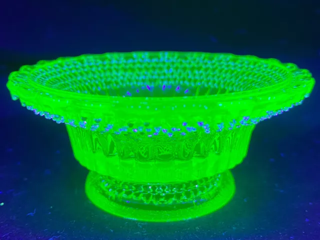 Green Vaseline glass Star dew salt cellar dip candle holder uranium ashtray neon