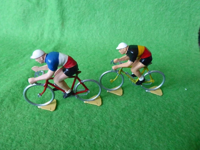 Lot De 11 Figurines Cyclistes – Tour De France Alu Henri Roger 1/32 – Alu
