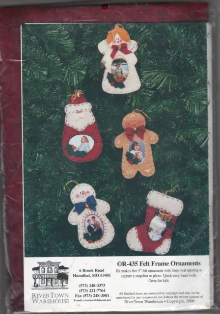 River Town Warehouse, Hand stitch Felt Frame Christmas Ornaments Kit. R-435