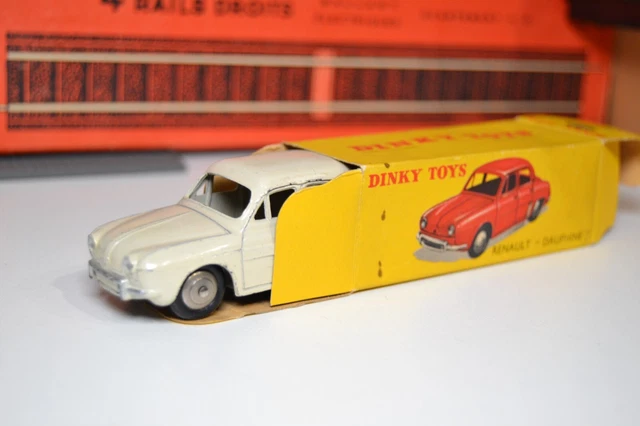 Renault Dauphine Solido 1 43 À VENDRE! - FR