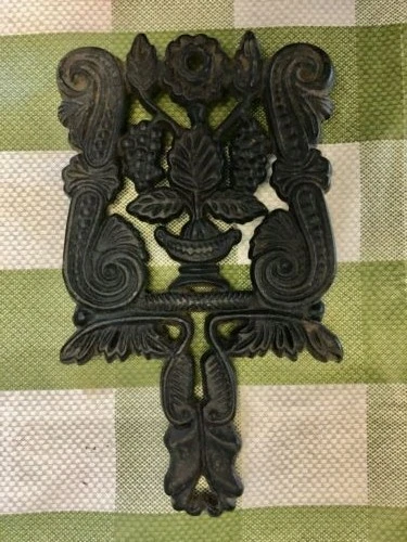 VINTAGE Unmarked Griswold GRAPE T-4 Cast Iron Trivet  Sad Iron - 8”
