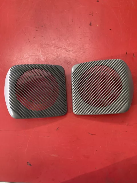 Volkswagen transporter T4 Pair Rear Speaker Covers Grille Vw 703035793 703035794
