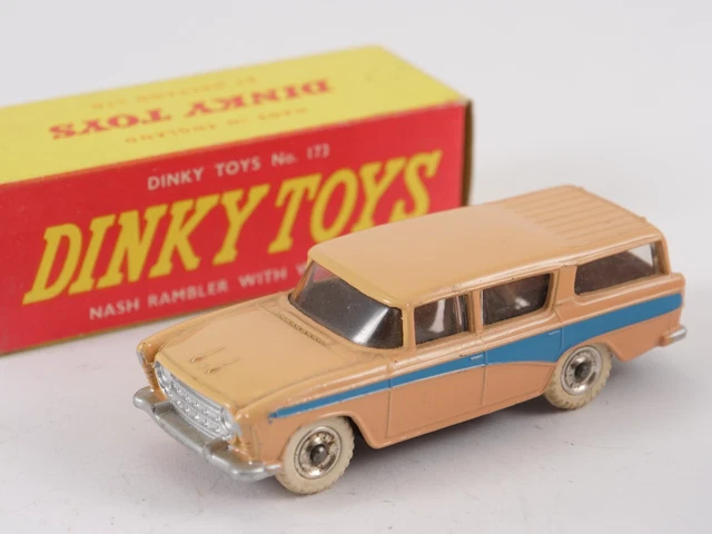 Dinky Toys GB n° 257 Nash Rambler Fire Chief voiture pompiers