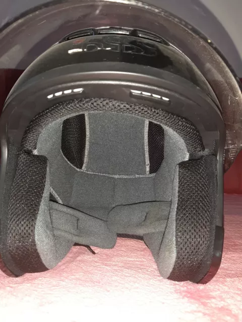 Motorradhelm schwarz