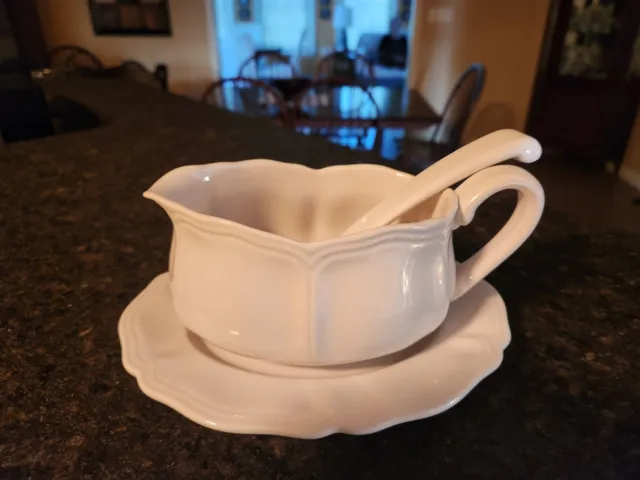 Harmony House Federalist Ironstone White Gravy Boat w/ Saucer Ladle #4328 Japan