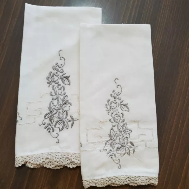 Vintage Guest Hand Towels (2) Madeira Style Embroidery Beige Lace Cutwork Linen