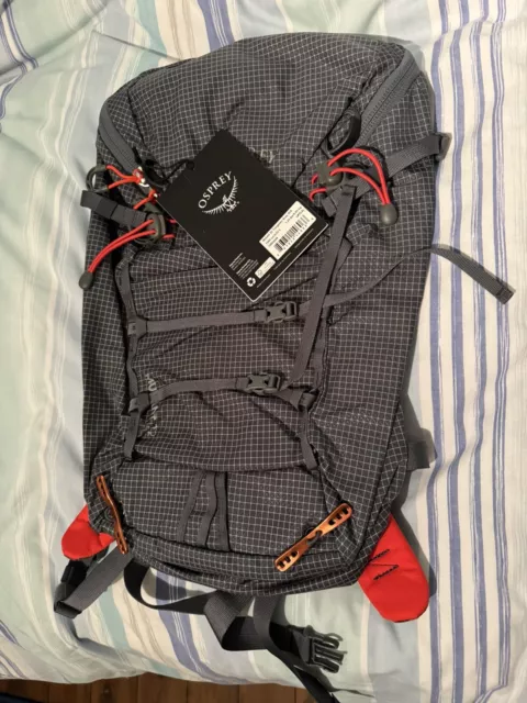 Osprey Mutant 22 BNWT