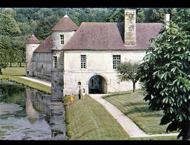 VILLARCEAUX (95) MANOIR  de NINON DE LENCLOS animé