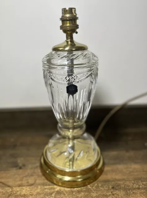 Beautiful STUART Crystal Lamp - SHAFTESBURY Cut. Brass Base - Traditional Light Beautiful STUART Crystal Lamp - SHAFTESBURY Cut. Brass Base - Traditional Light