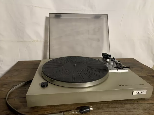 Platine vinyle Akai AP-001C en bel état (33, 34 Tr)