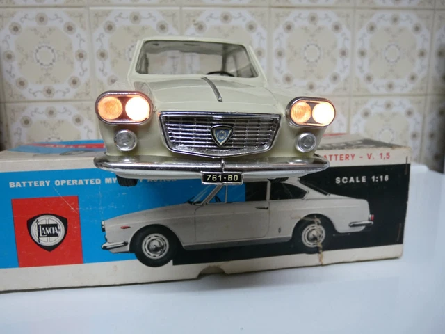 Rare Lancia Flavia Marc Toys neuve boite jouet ancien tôle et Rare Lancia Flavia Marc Toys neuve boite jouet ancien tôle et