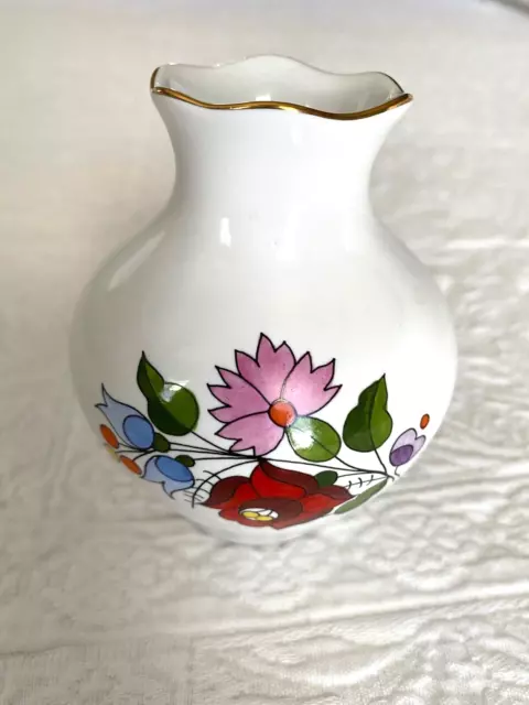 KALOCSA Porcelain Vase Hand Painted in Hungary Floral with Gold Trim 3 3/4" Tall 2