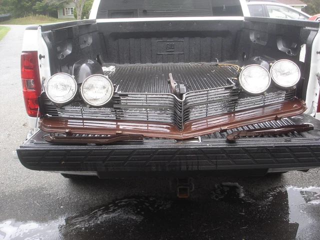 1966 Buick Riviera Grille Hidden Headlights Complete Assembly GM OEM Nice