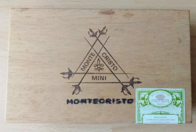 Leere alte Holzdose Monte Cristo Mini Zigarren