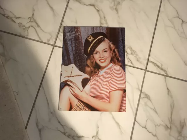 Marilyn Monroe Metal Pressed Tin Sign Reproduction Wall Decor Sailor Girl