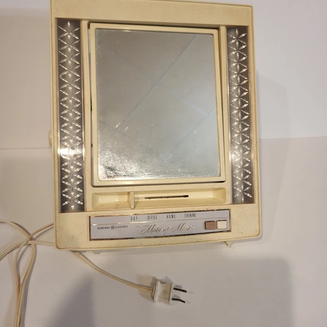 "Espejo de maquillaje iluminado vintage General Electric 2 lados cuatro ajustes 13""X 11"""