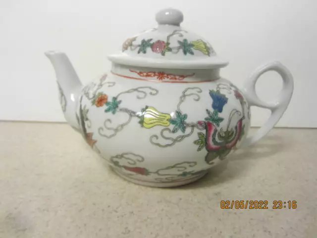 Vintage Zhongguo Jingdezhen China Floral Flower Butterfly Teapot Tea Pot
