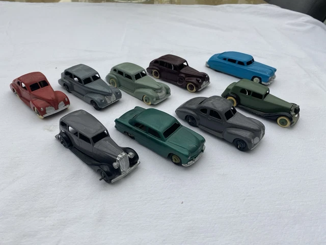 Hong Kong, Rolls Royce Silver Cloud, couleur café, battery toy tourne en rond, bon état en boîte