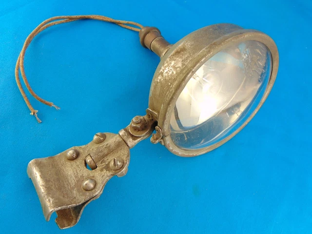 WORKS ANTIQUE CAR Spot Lamp 6 Volt Era Good Lens Vintage Oldie Driving