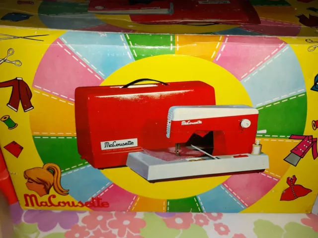 Ancienne petite machine à coudre vintage pour enfant "Ma Cousette", jouet 2