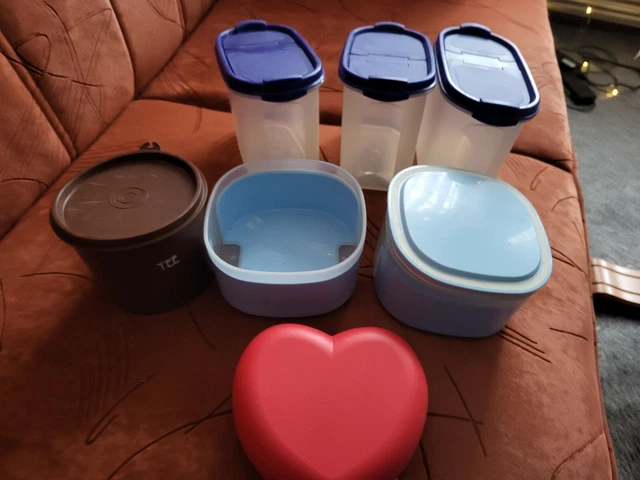 Paket Tupperware TUPPERWARE PAKET EIDGENOSSEN,LUNCHBOX,2X Skyline,Teedose,Kanne EUR 10 ...