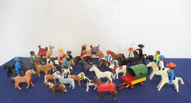 Konvolut - 43 Playmobil Figuren - Männchen, Pferde, Kühe, Kamele ......