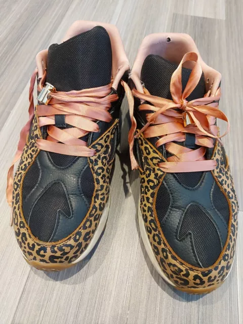 Reebok aztrek 3am top