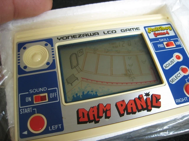 VINTAGE 1982 EXTREMELY RARE YONEZAWA - DAM PANIC - LCD GAME (Good