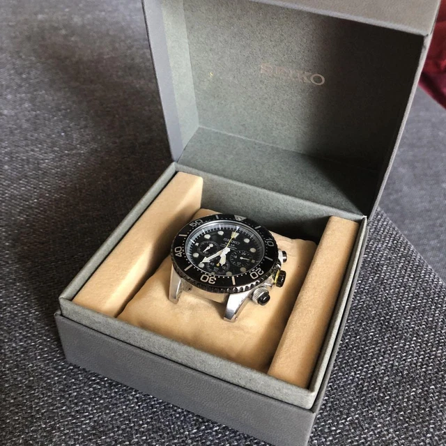 Seiko Chronograph Date Divers 200M Black Silver Round Solar Mens Watch Auth