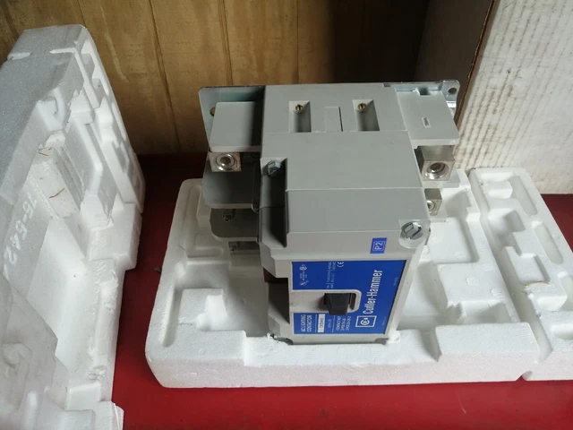 Eaton Cutler Hammer Cn35Nn3A Lighting Contactor 200A 3P 120V Coil