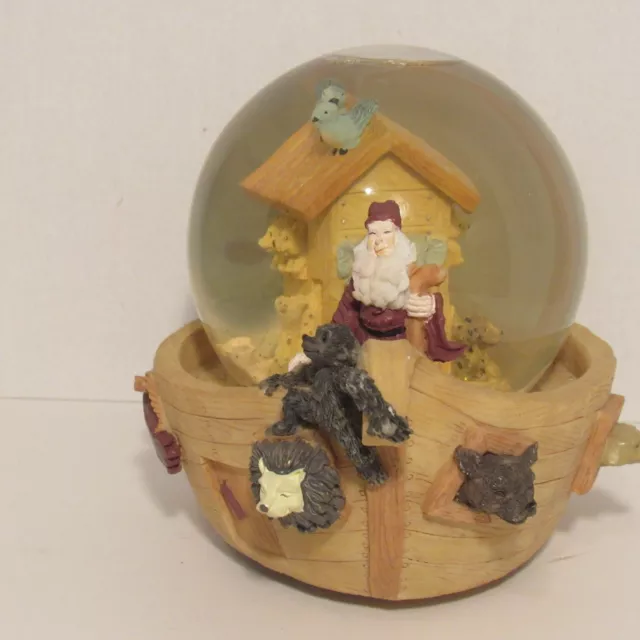 NOAH'S ARK MUSICAL SNOW GLOBE, Water-filled & Glitter. Talk To The Animals Theme