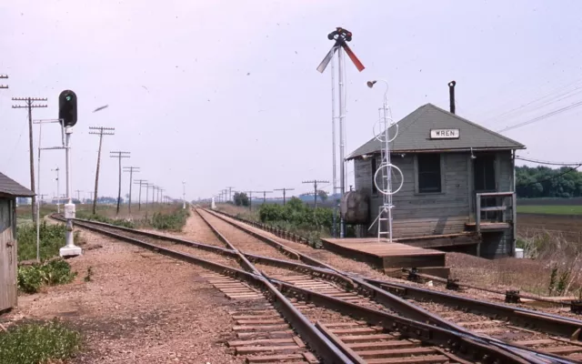 Illinois Central-Great Northern Wren Tower, IA Orig Kodachrome Slide G68
