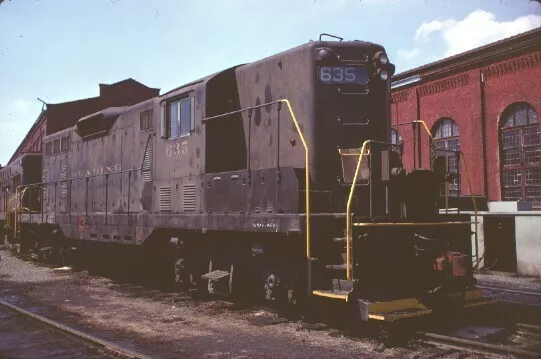 RDG 635 GP-7 (READING) --- Original Slide T10-10