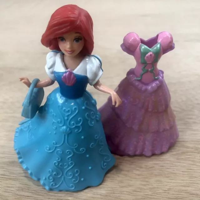 DISNEY PRINCESS LITTLE Mermaid Ariel Doll Ursula & 3 Rubber Dresses ...
