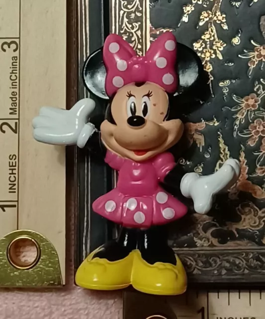 Disney Minnie Mouse  Plastic Figure Toy