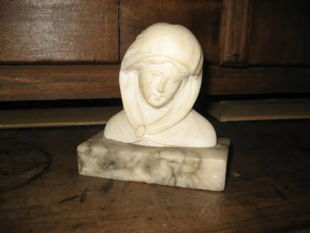 Jugendstil Figur Speckstein Madonna Maria auf Marmorsockel