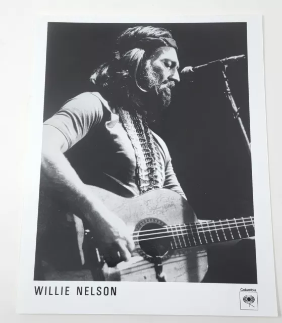 WILLIE NELSON ~ VINTAGE RECORD PROMO PHOTO Glossy 8x10 B&W