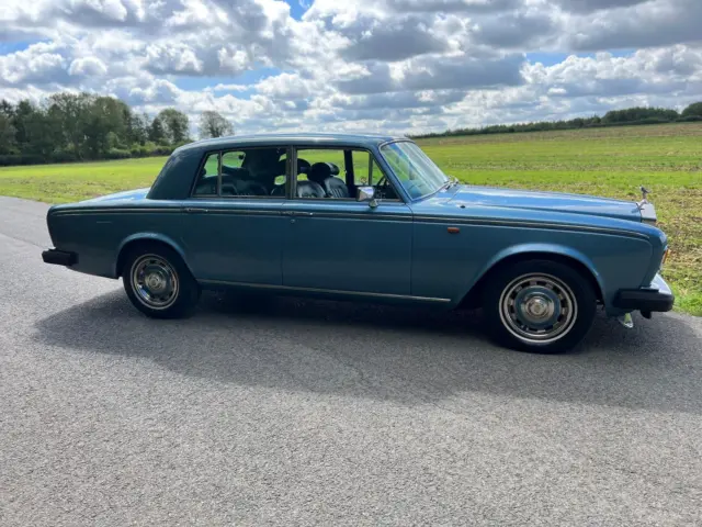 Rolls Royce Silver Shadow ll, tax/mot exempt, good history, drives lovely. 2