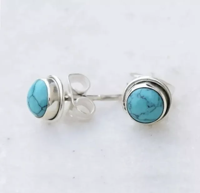 Silver and Blue crystal earrings - Stud Earrings - Turquoise Earrings