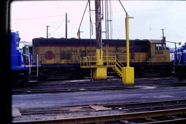 Kodachrome Original Slide Conrail Diesel Engine Yard (1979) #CC1705