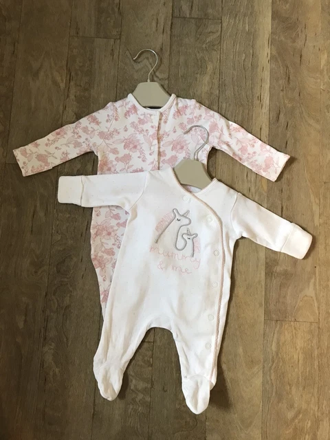 Bellissimo pacchetto di vestiti per bambine età neonato / 0-1 mese ottime condizioni. 6