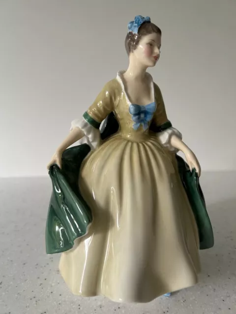 Royal Doulton Elegance Figurine HN2264  20cms high Excellent Condition 2