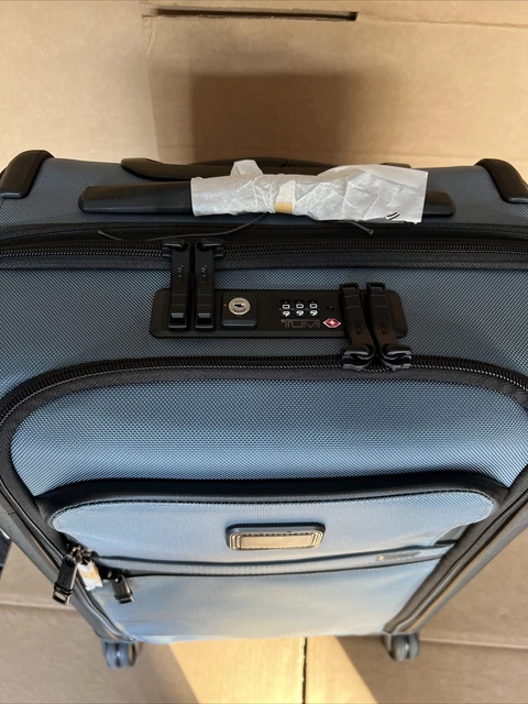 Tumi Alpha 3 Continental Dual Access 4-Wheeled Carry-On Expandable STORM BLUE 7