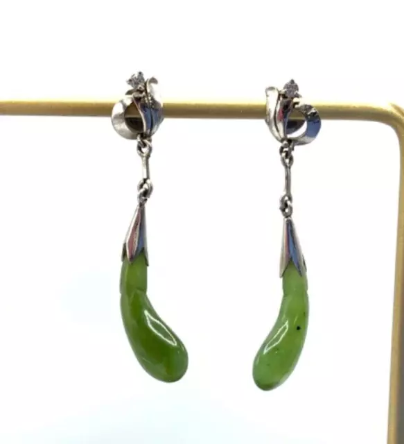 14K White Gold Carved Natural Green Jade Dangle Drop Pierced Post Earrings VTG