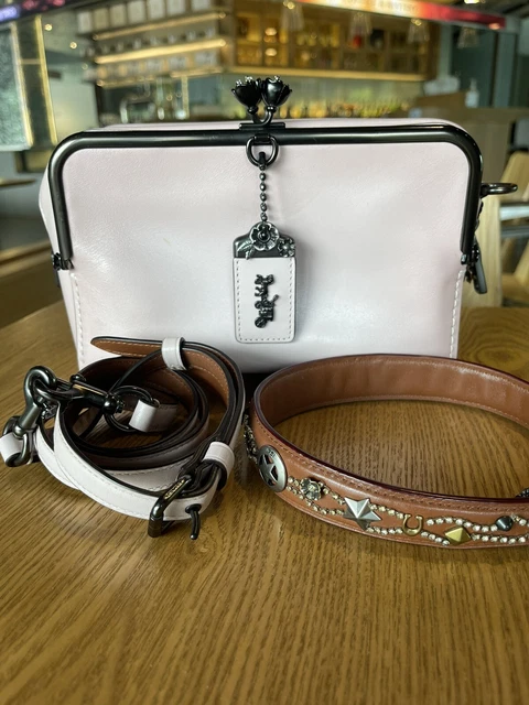 Coach 1941 Kiss Lock crossbody Bag Glovetanned Leather Rare Baby Pink