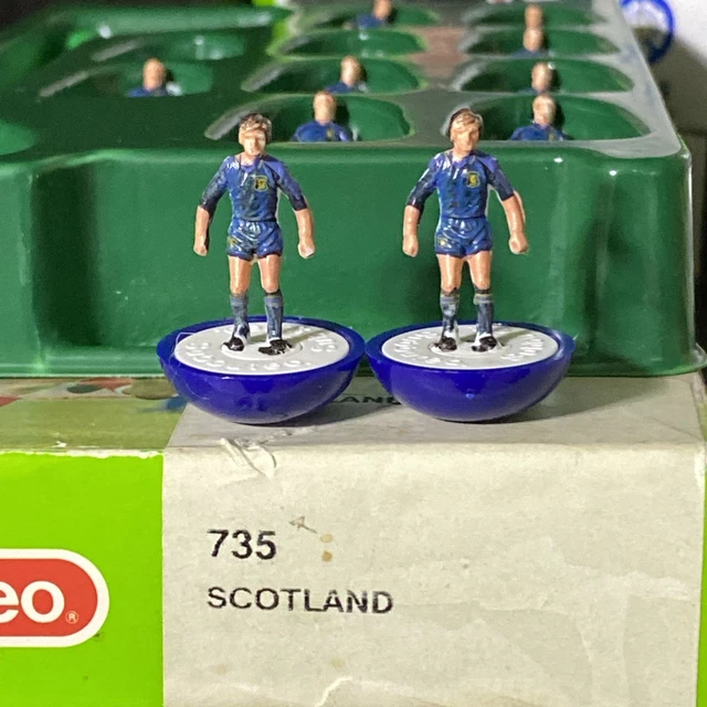 LW025. CELTIC. SHAMROCK ROVERS. Original Mid 80's Machine Printed LW Team. Housed In A New Named Repro Box