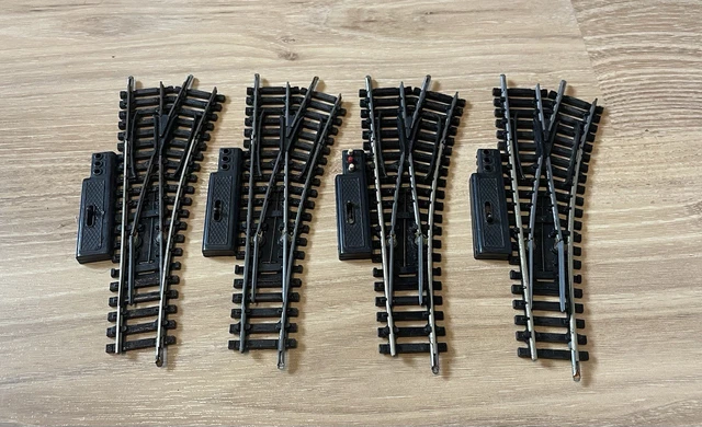 H O LOT de RAILS et AIGUILLAGES (environ 40 pièces