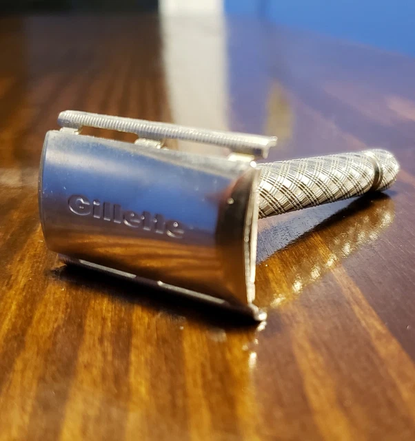 Vintage 1945 Gillette Tech Razor P1 Date Code